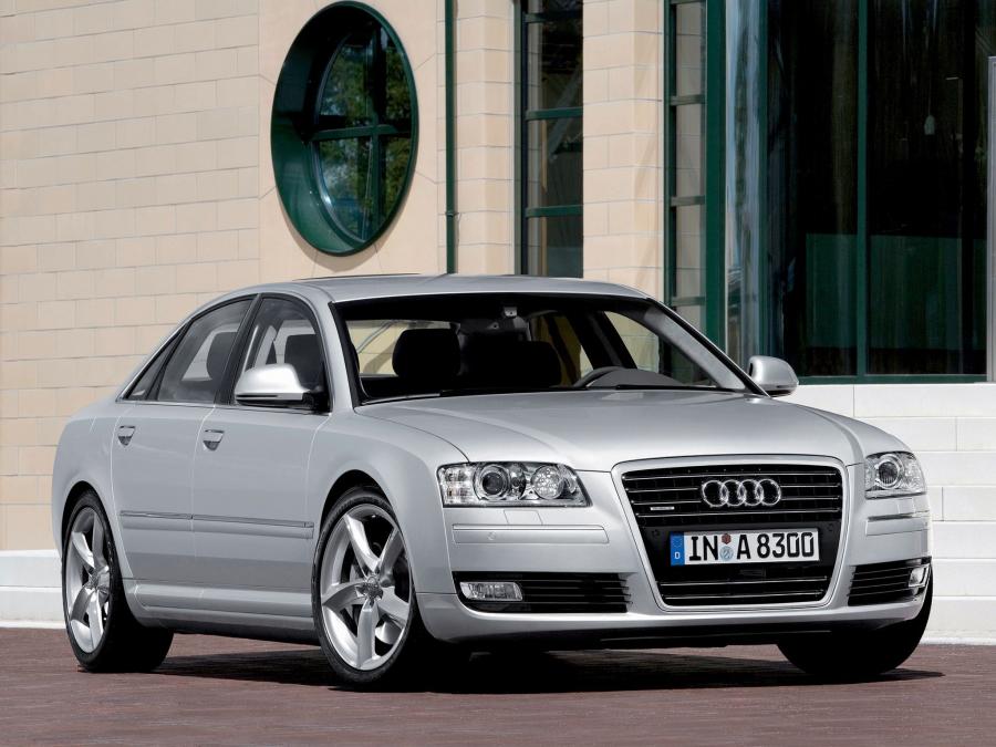  Audi A8 4.2 TDI Quattro (D3) 2008 года  (фото 1 из 17)